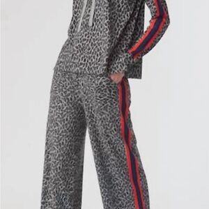 Women’s J. Society - Cheetah Stripe Full Leg Pant - NEW with tags